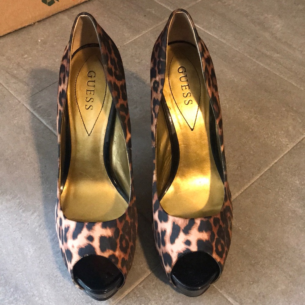Cheetah print pumps